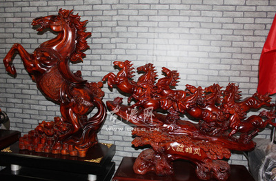 馬年工藝品銷售持續(xù)火爆 傳統(tǒng)文化與現(xiàn)代消費的完美融合